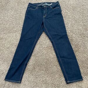 Women’s Old Navy High Rise Straight Jeans - size 14